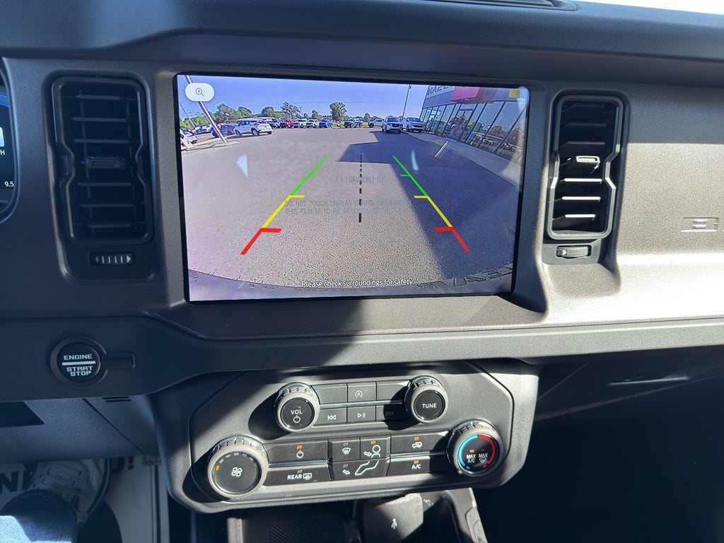 2025 Ford Bronco 4-Door Base - Photo 16