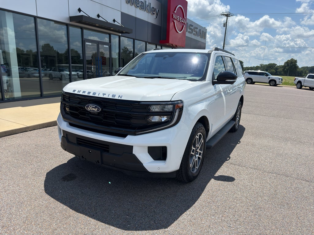 2025 Ford Expedition Active