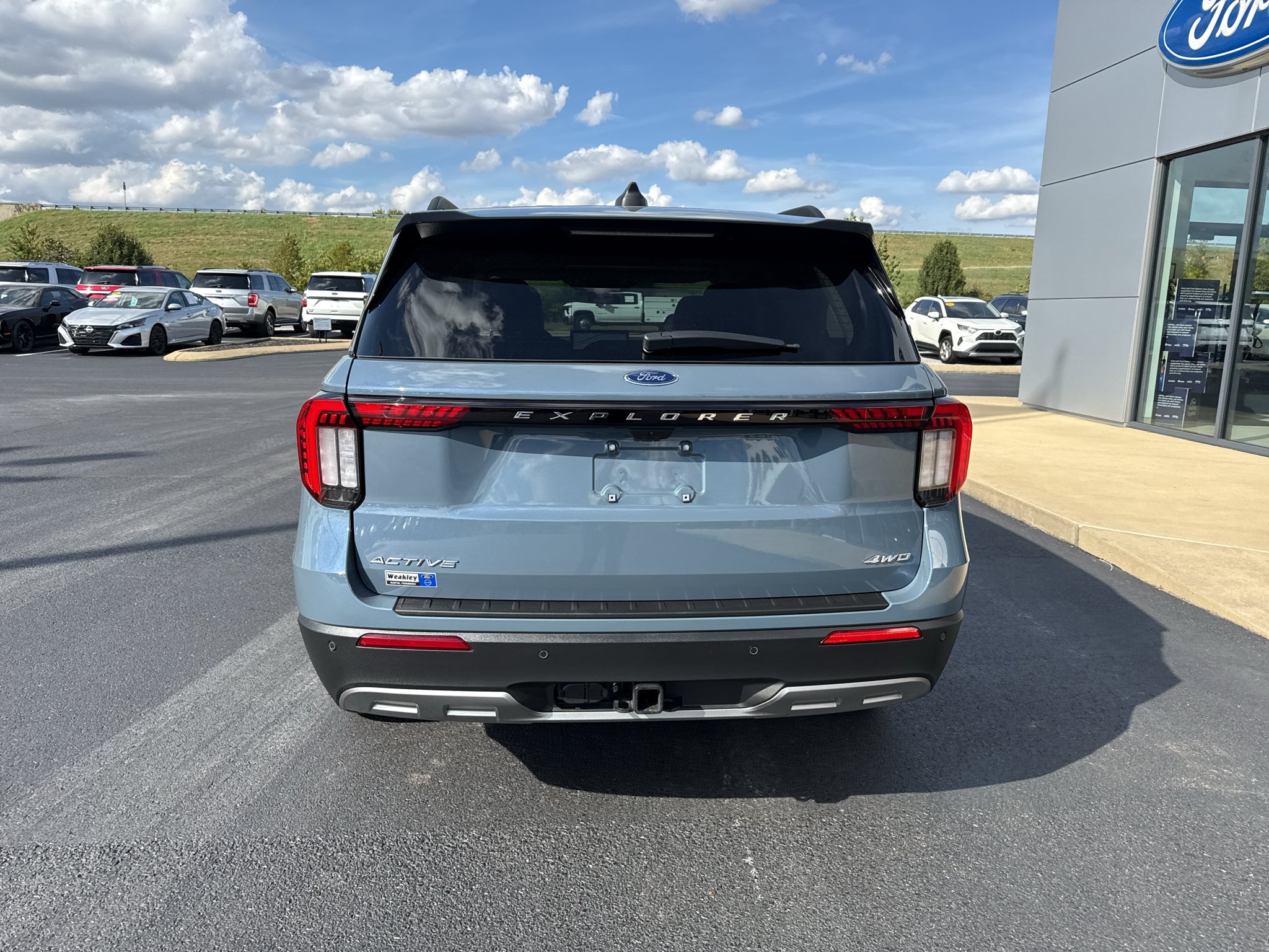 2026 Ford Explorer Active w/200A Pkg