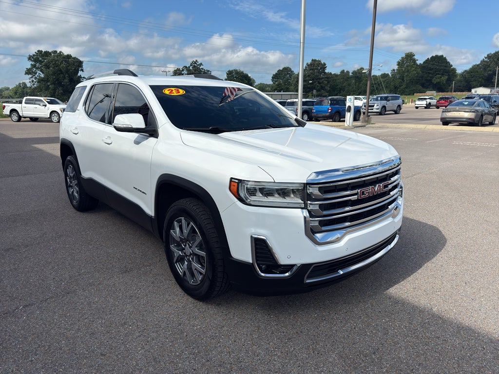 2023 GMC Acadia SLT