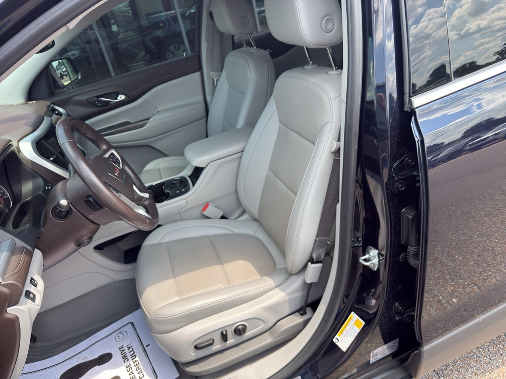 2021 GMC Acadia SLT