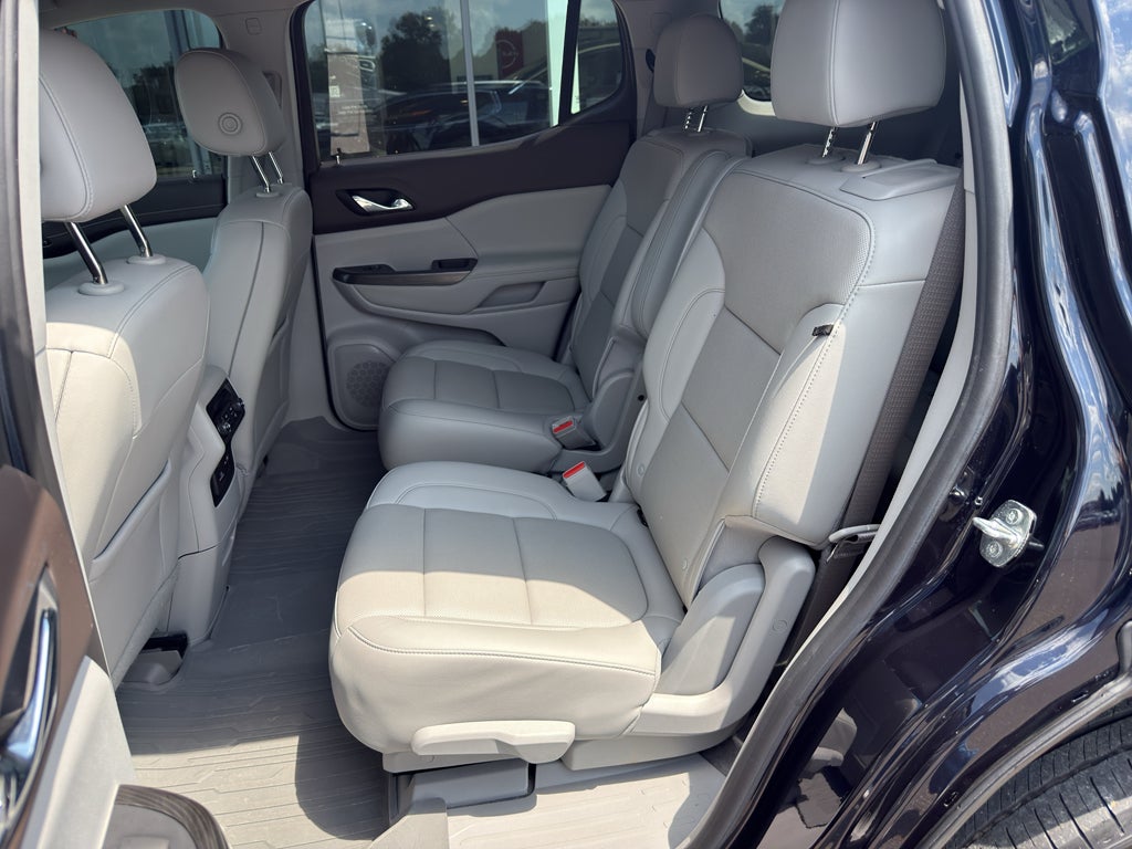 2021 GMC Acadia SLT