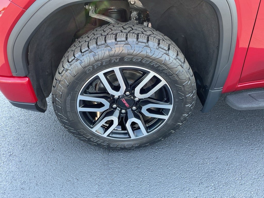 2023 GMC Sierra AT4