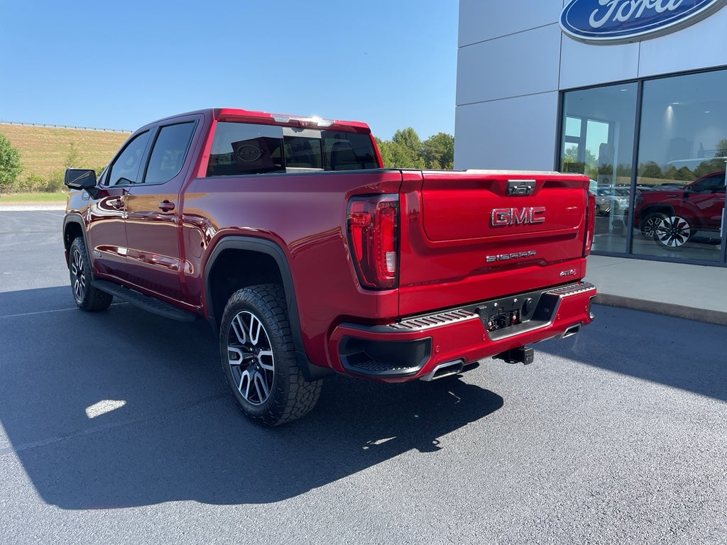 2023 GMC Sierra AT4