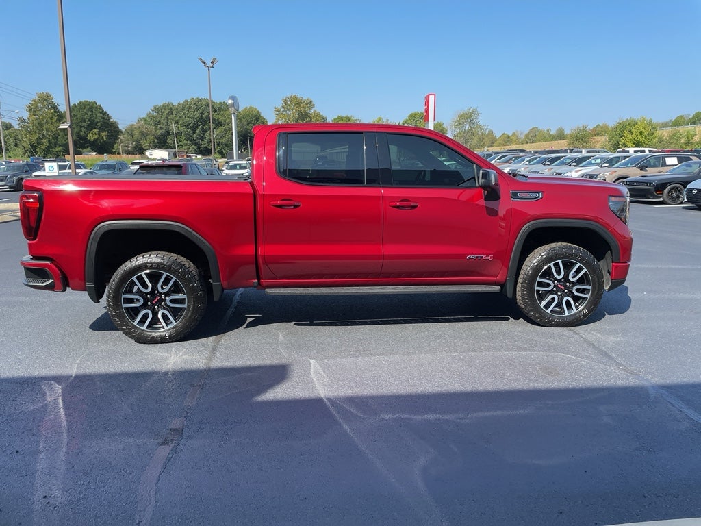 2023 GMC Sierra AT4
