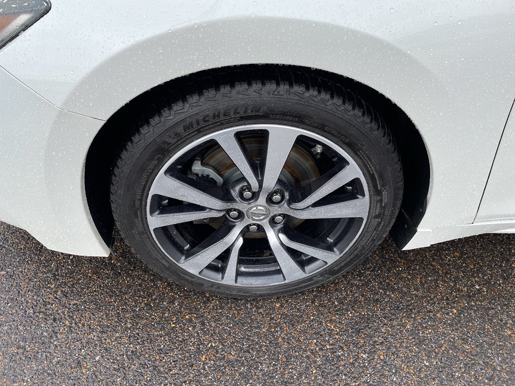 2017 Nissan Maxima Platinum