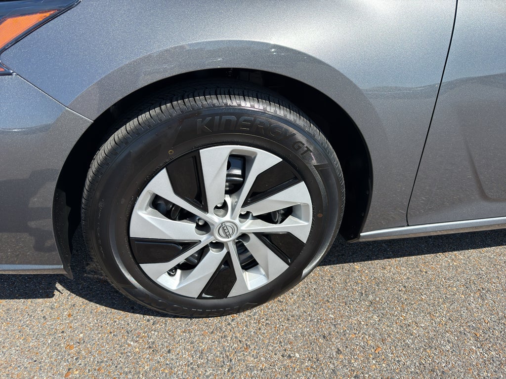 2025 Nissan Altima S