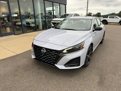 2025 Nissan Altima SR