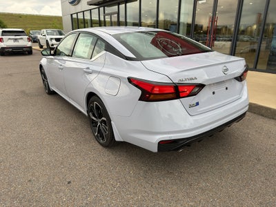 2025 Nissan Altima SR