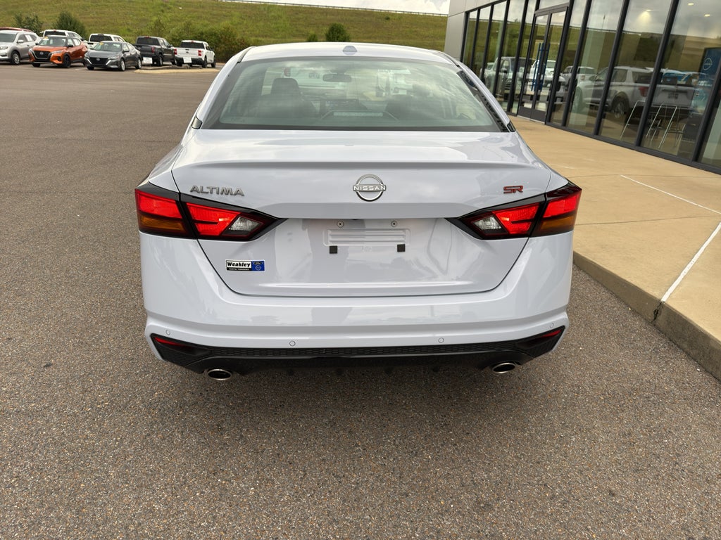2025 Nissan Altima SR