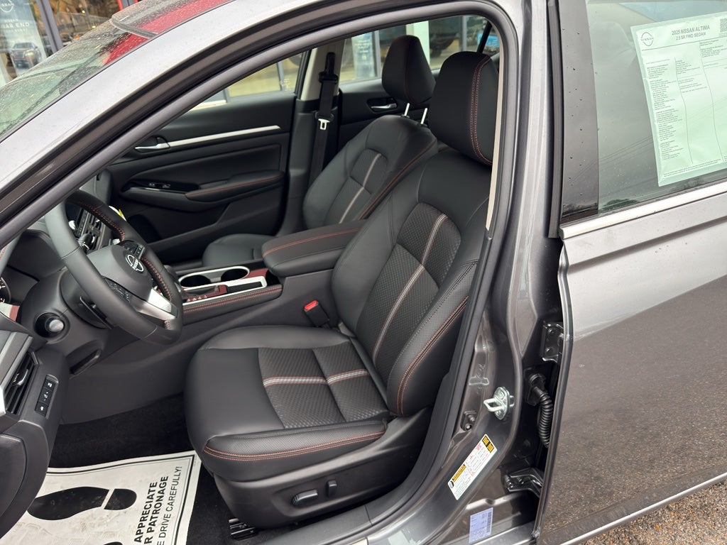 2025 Nissan Altima SR