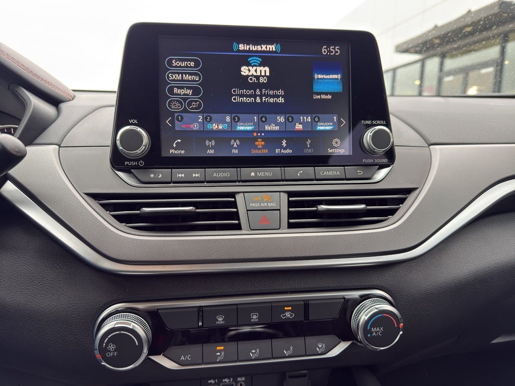 2025 Nissan Altima SR