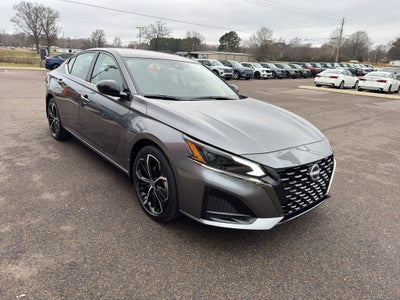 2025 Nissan Altima SR