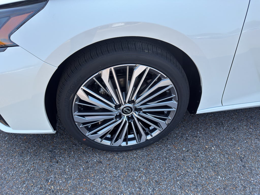 2026 Nissan Altima SV