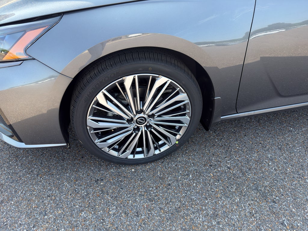 2026 Nissan Altima SV