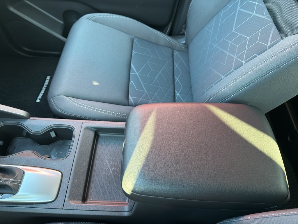 2025 Nissan Frontier Crew Cab SV