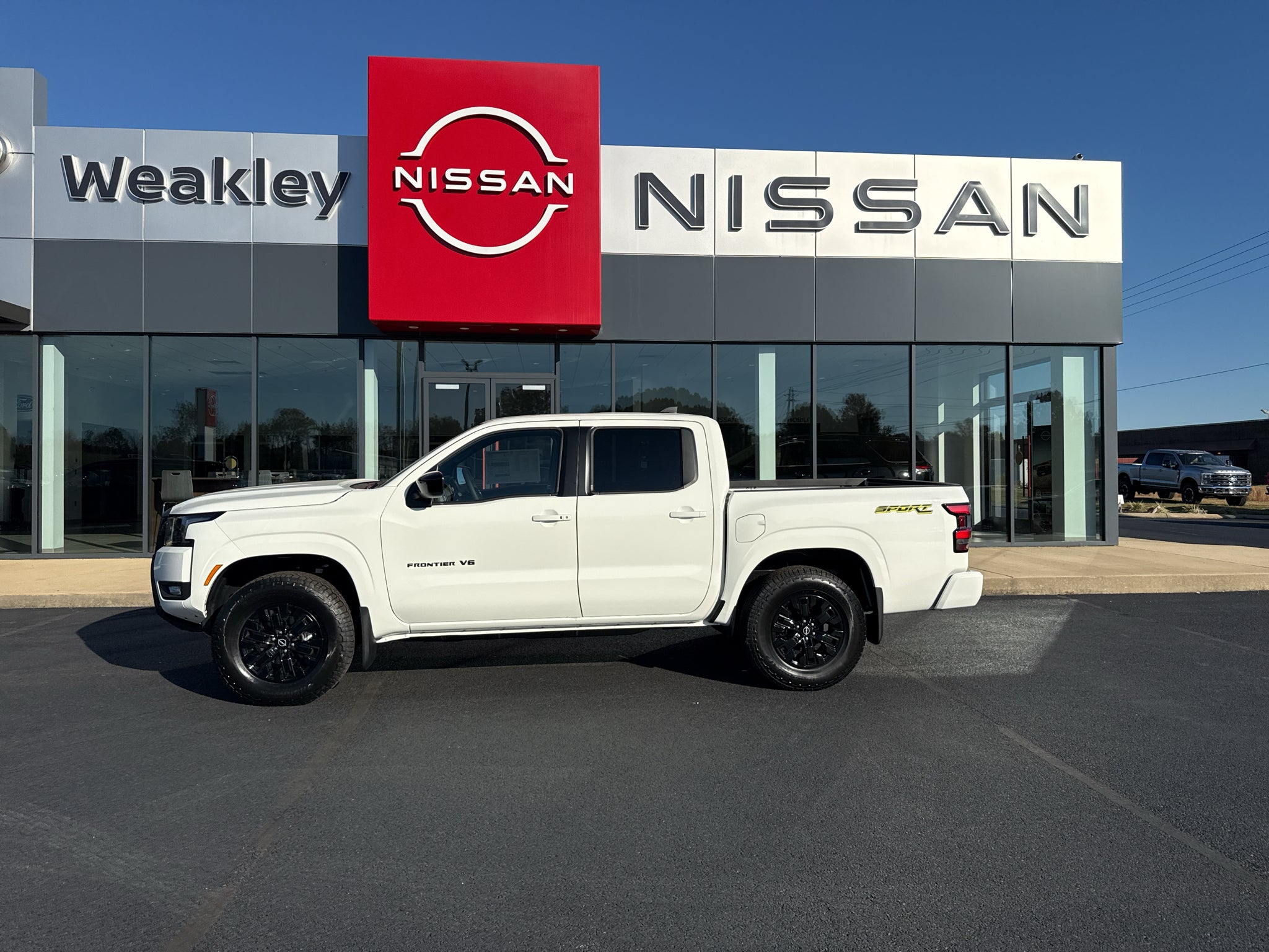 2027 Nissan Frontier SV