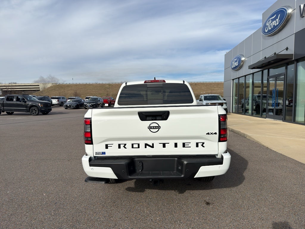 2026 Nissan Frontier Crew Cab SV