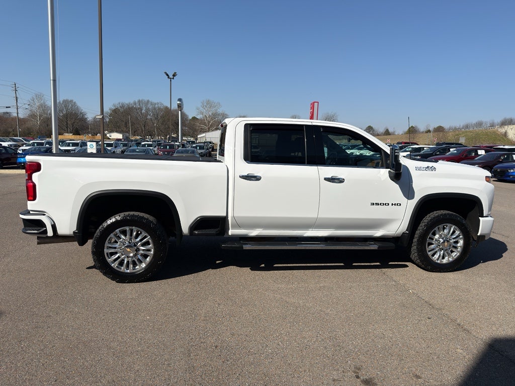 2022 Chevrolet Silverado High Country