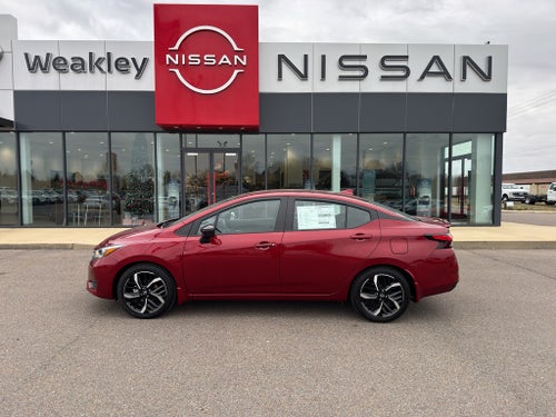 2025 Nissan Versa SR