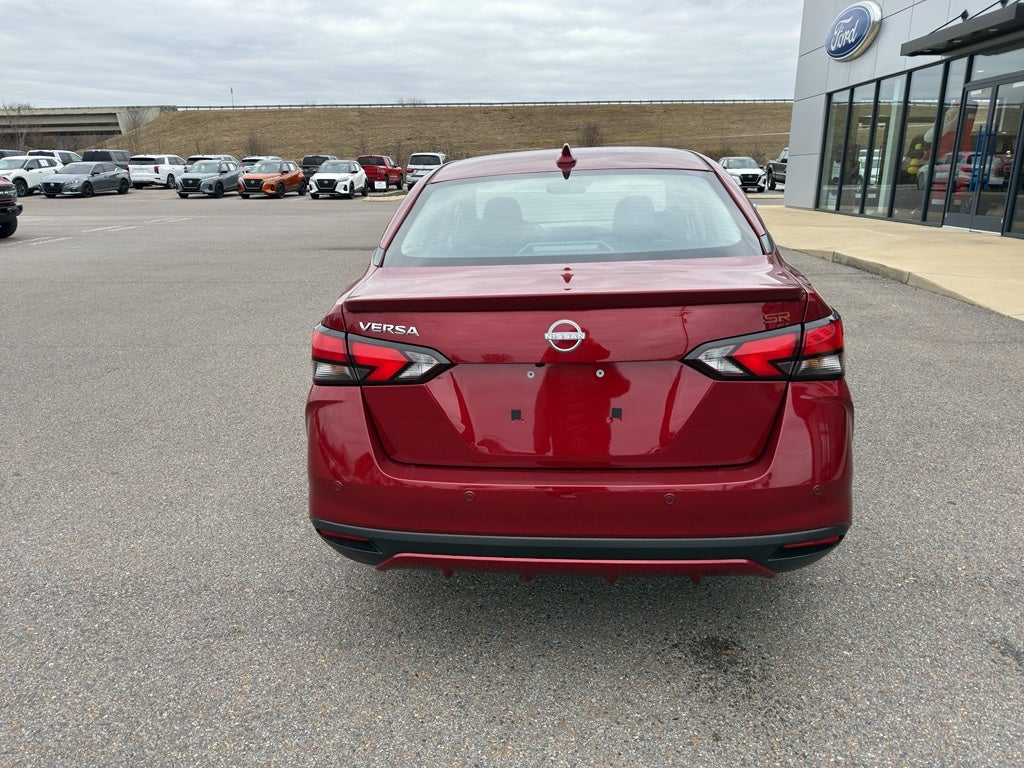2025 Nissan Versa SR