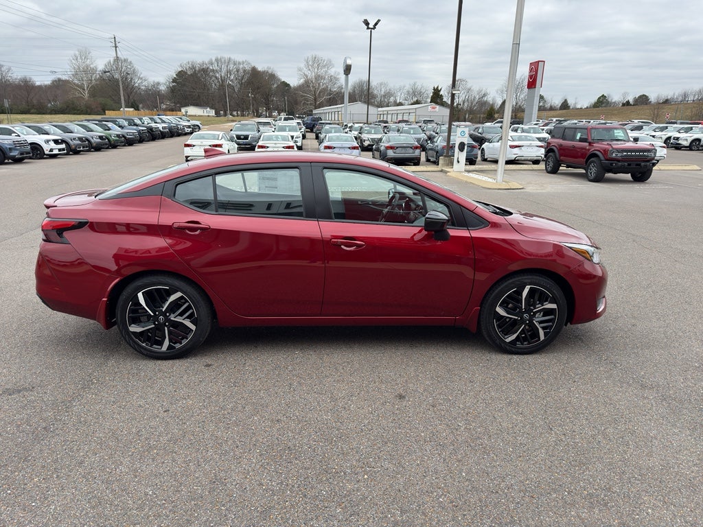 2025 Nissan Versa SR