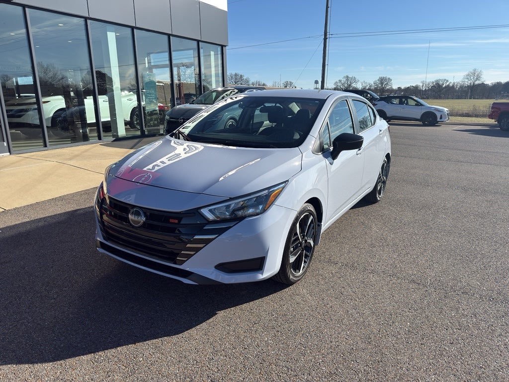 2025 Nissan Versa SR
