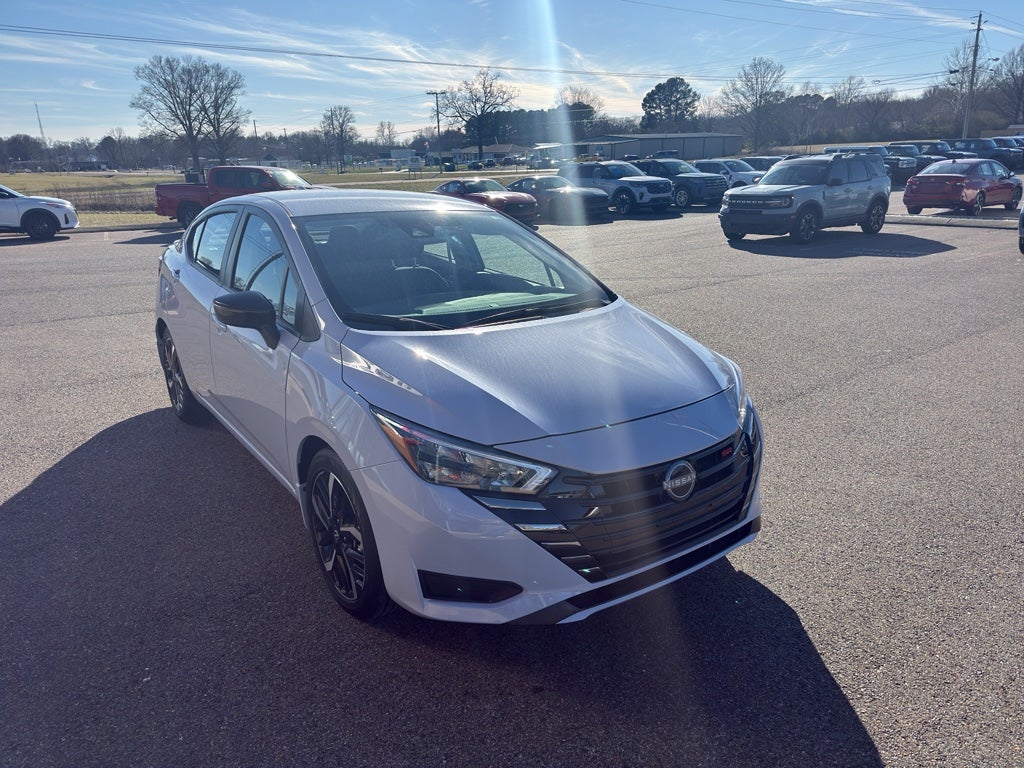 2025 Nissan Versa SR