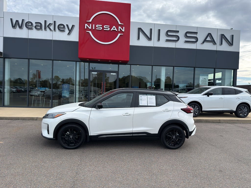 2024 Nissan Kicks SR