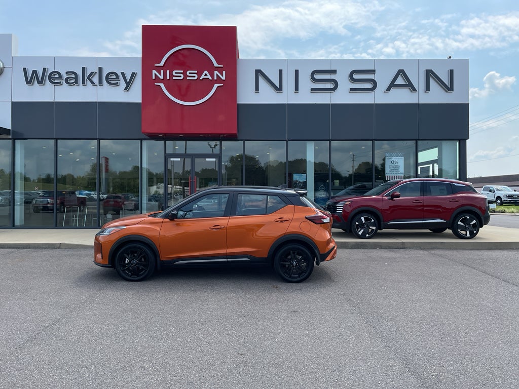 2024 Nissan Kicks SR