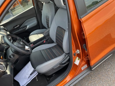 2024 Nissan Kicks SR