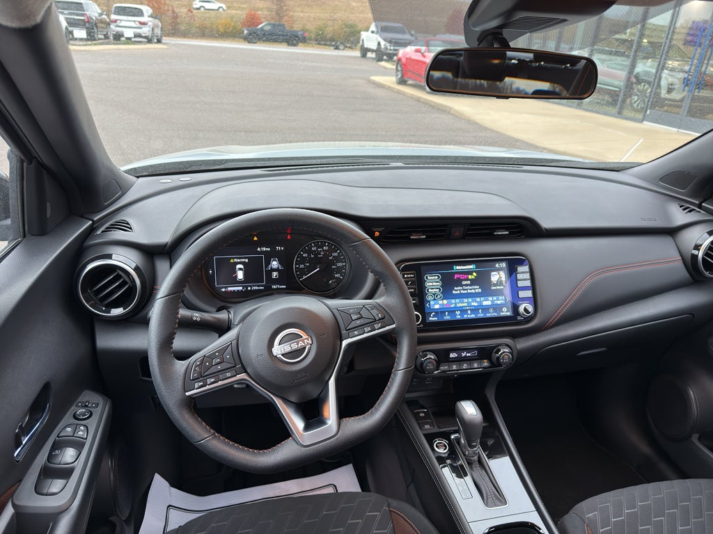 2024 Nissan Kicks SR