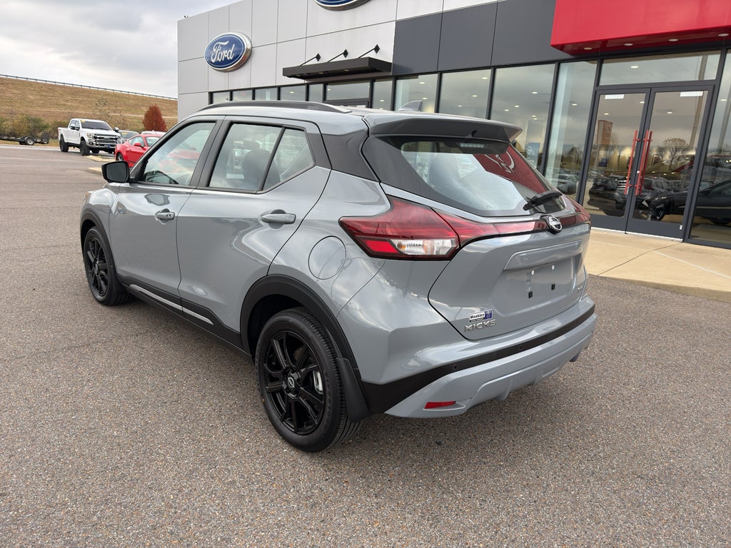 2024 Nissan Kicks SR