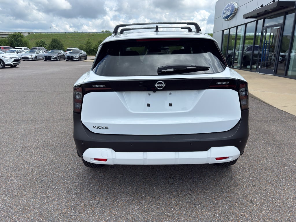 2026 Nissan Kicks SV