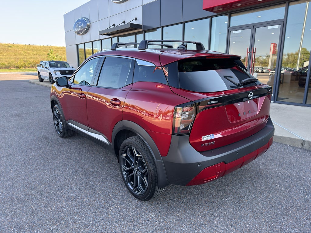 2026 Nissan Kicks SR