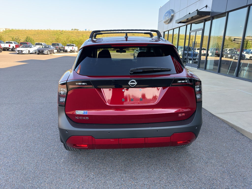 2026 Nissan Kicks SR