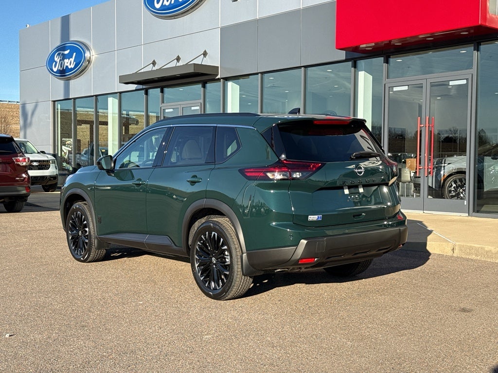 2026 Nissan Rogue Dark Armor