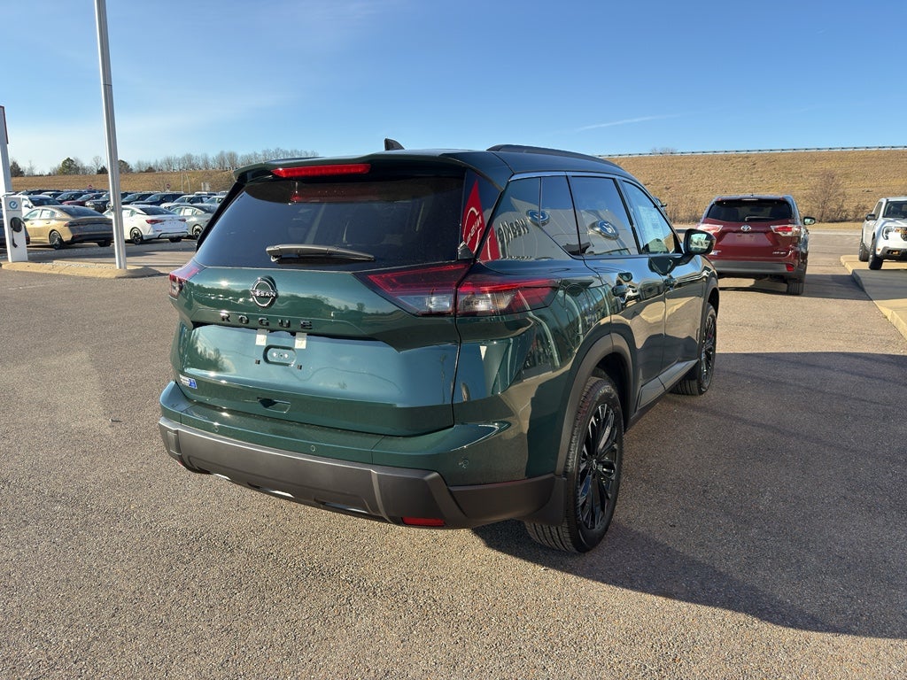 2026 Nissan Rogue Dark Armor