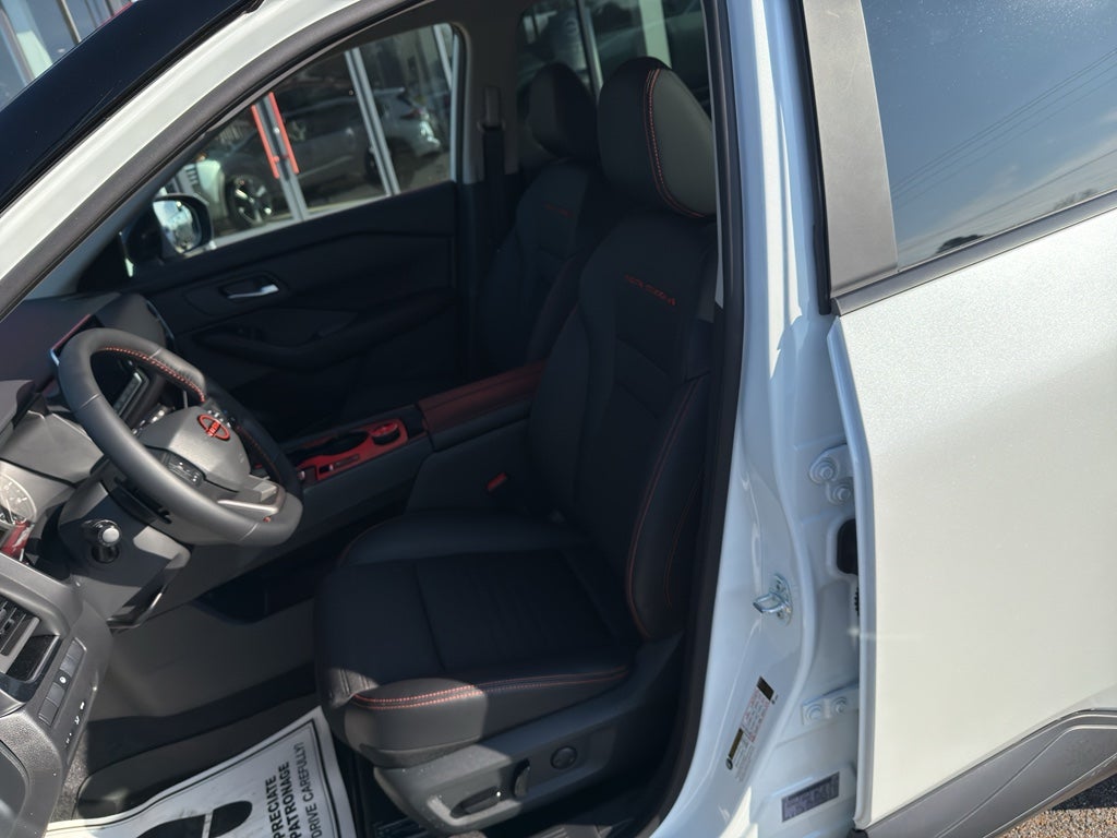 2025 Nissan Rogue Rock Creek®