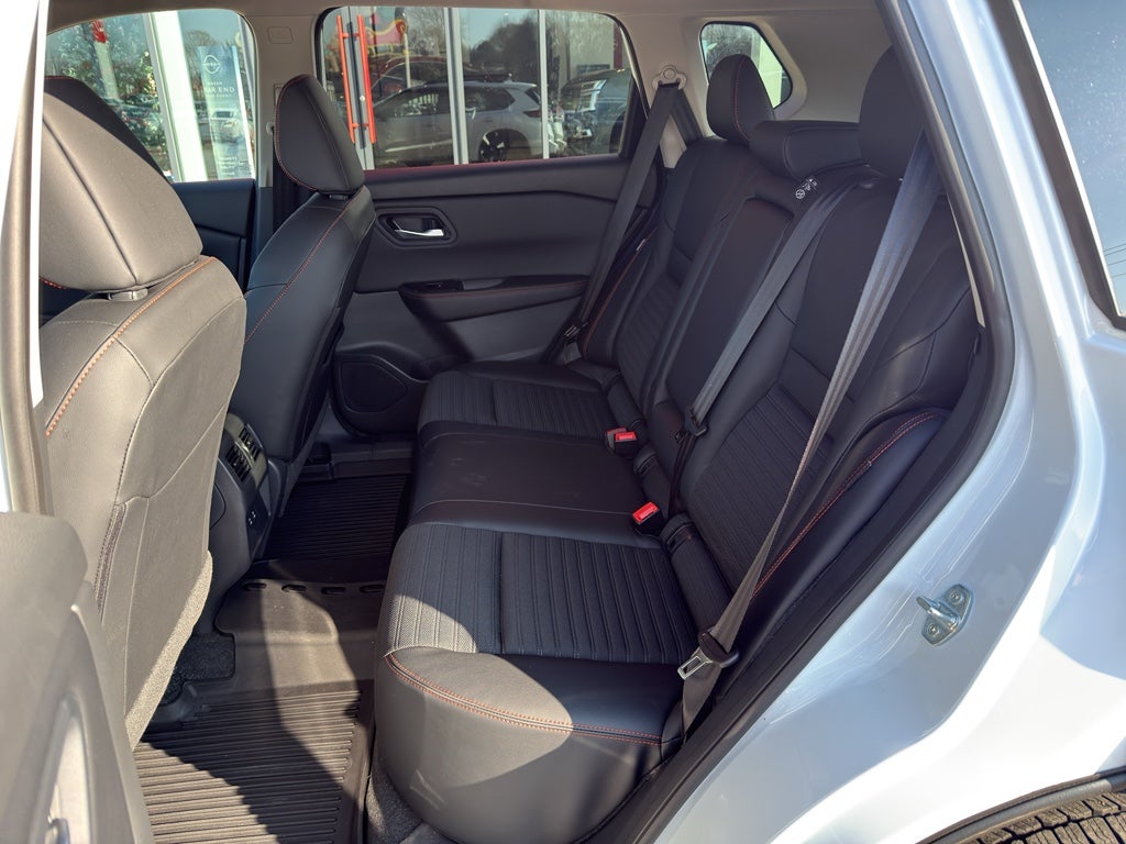 2025 Nissan Rogue Rock Creek®