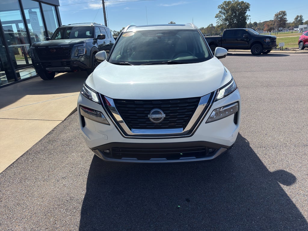 2022 Nissan Rogue SL