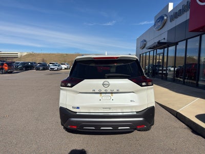 2022 Nissan Rogue SL