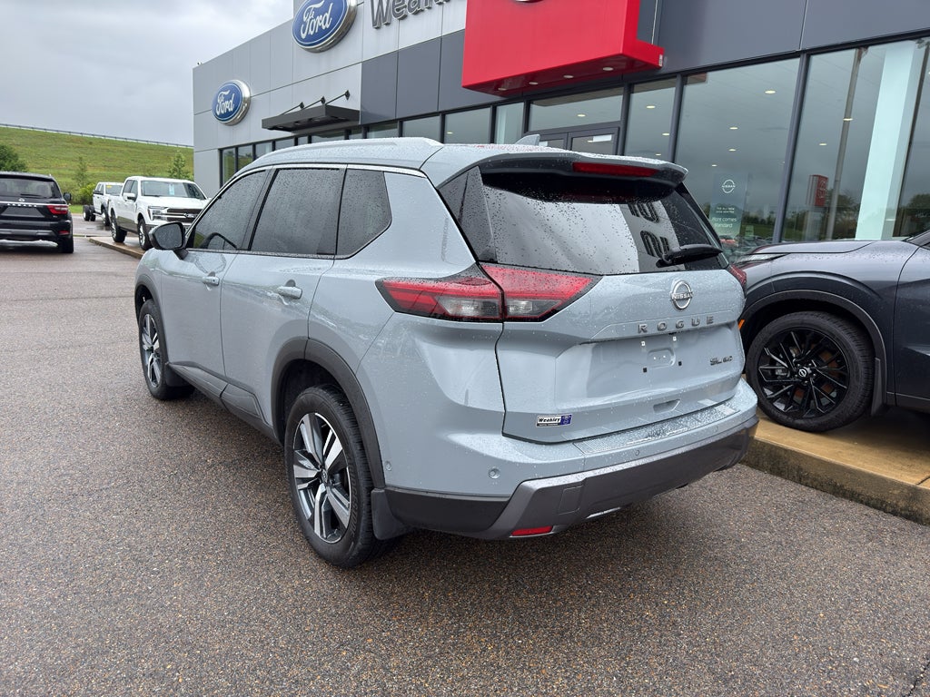 2024 Nissan Rogue SL