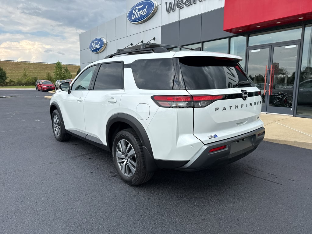 2026 Nissan Pathfinder SL