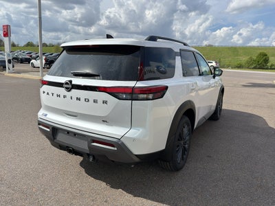 2026 Nissan Pathfinder SL