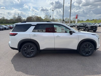 2026 Nissan Pathfinder SL
