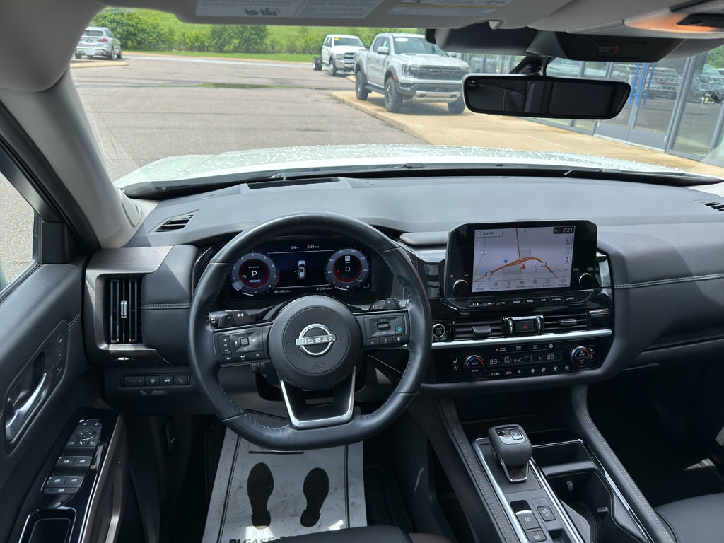 2024 Nissan Pathfinder Platinum