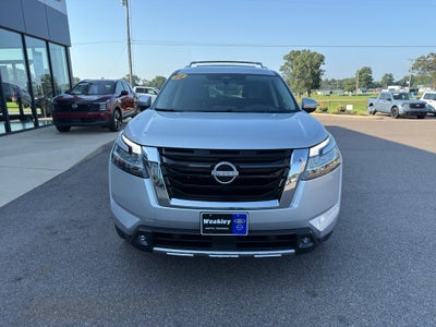 2022 Nissan Pathfinder Platinum