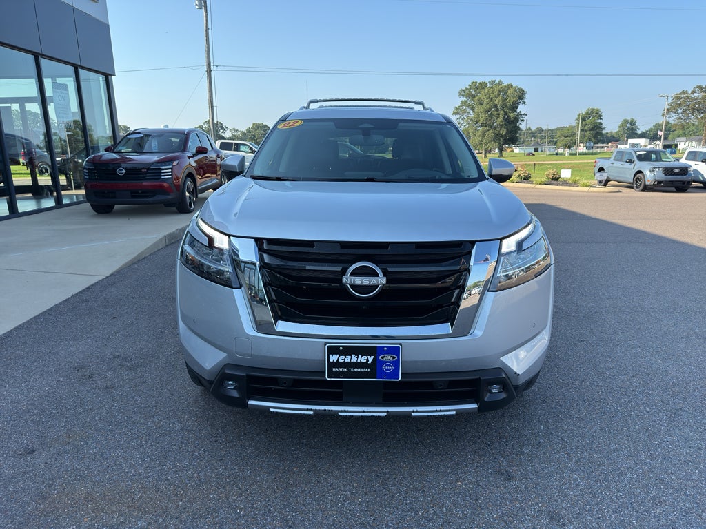 2022 Nissan Pathfinder Platinum