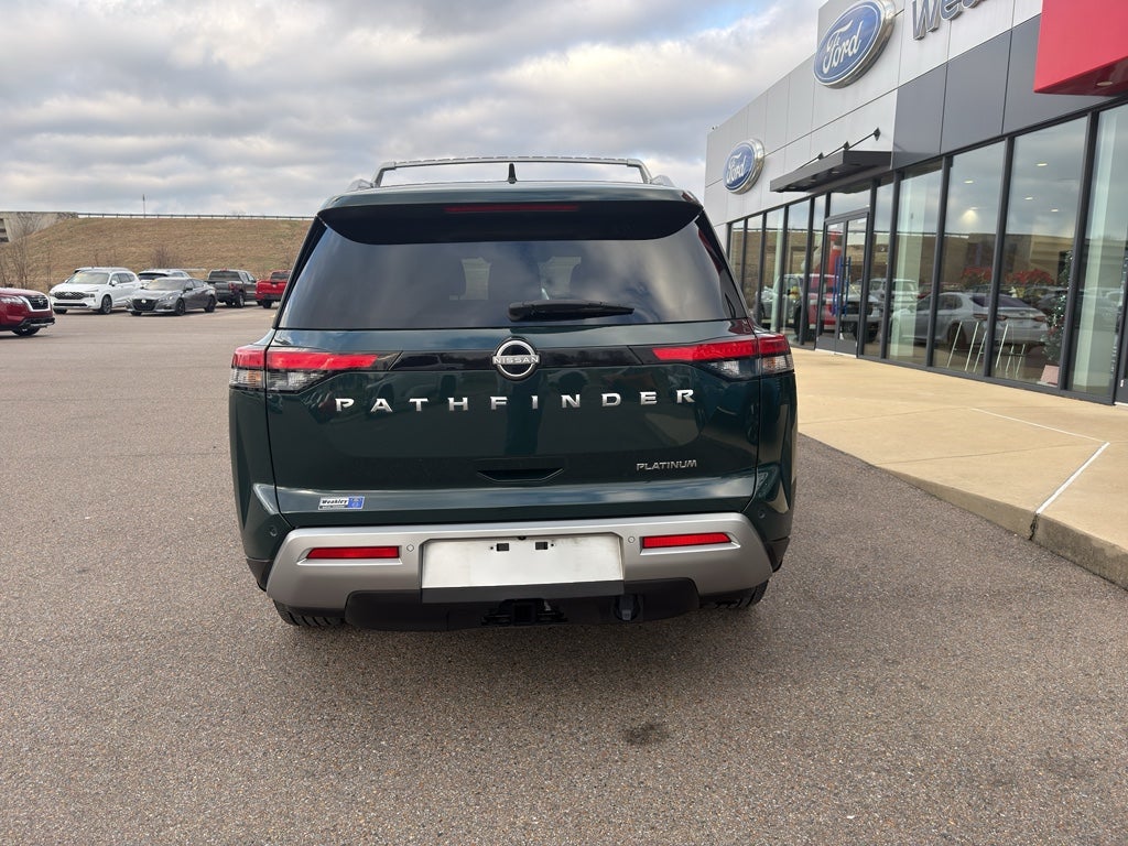 2024 Nissan Pathfinder Platinum